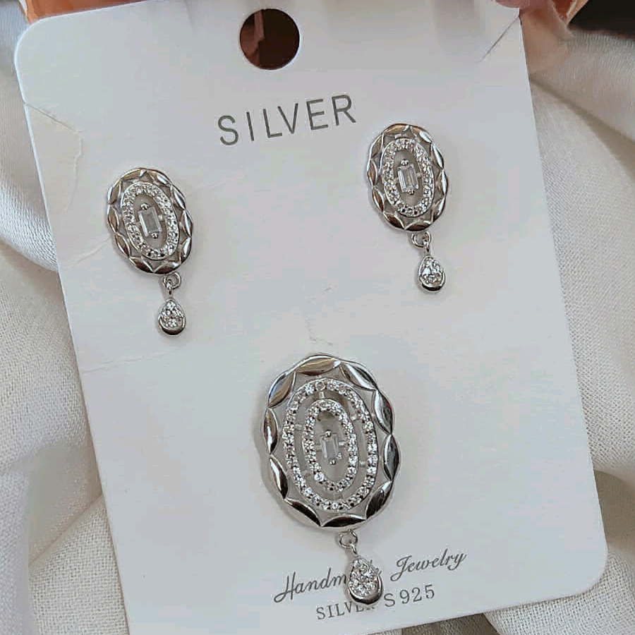 Oval Shape CZ Pendant Set